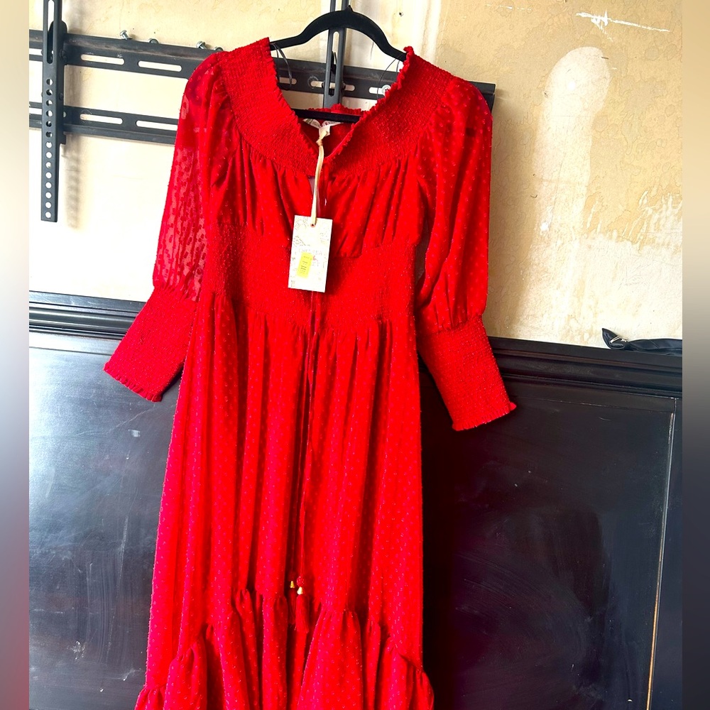 Red dress never used
